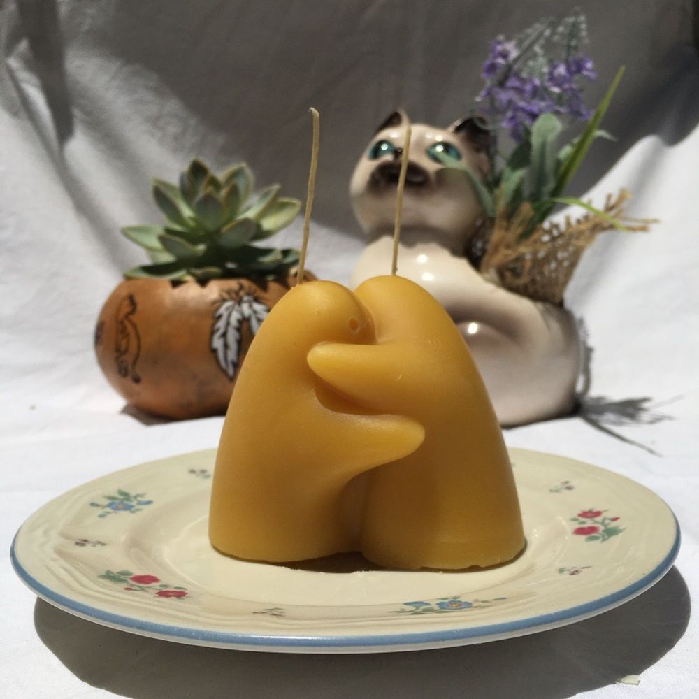 Yellow Hugging Friendship Candle beeswax
